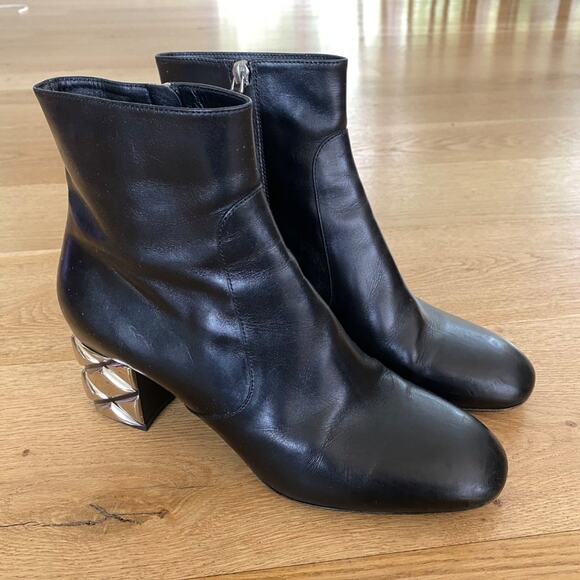 Louis Vuitton - Skyline Leather Booties in Black and Silver - Picture 1 of 11